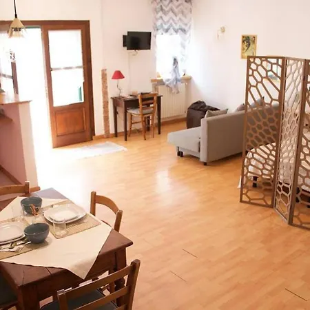 Bamboo Hous - Agriturismo Finilon Lägenhet *